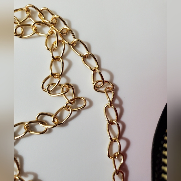 Lips purse bag vegan leather Valentine’s Day gift NEW Red lips kiss gold red - Picture 8 of 15